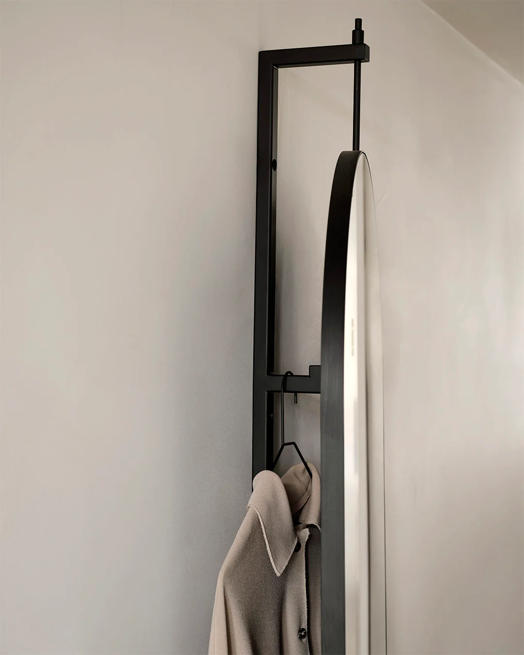 Rotating Full-Length Mirror - Image 3