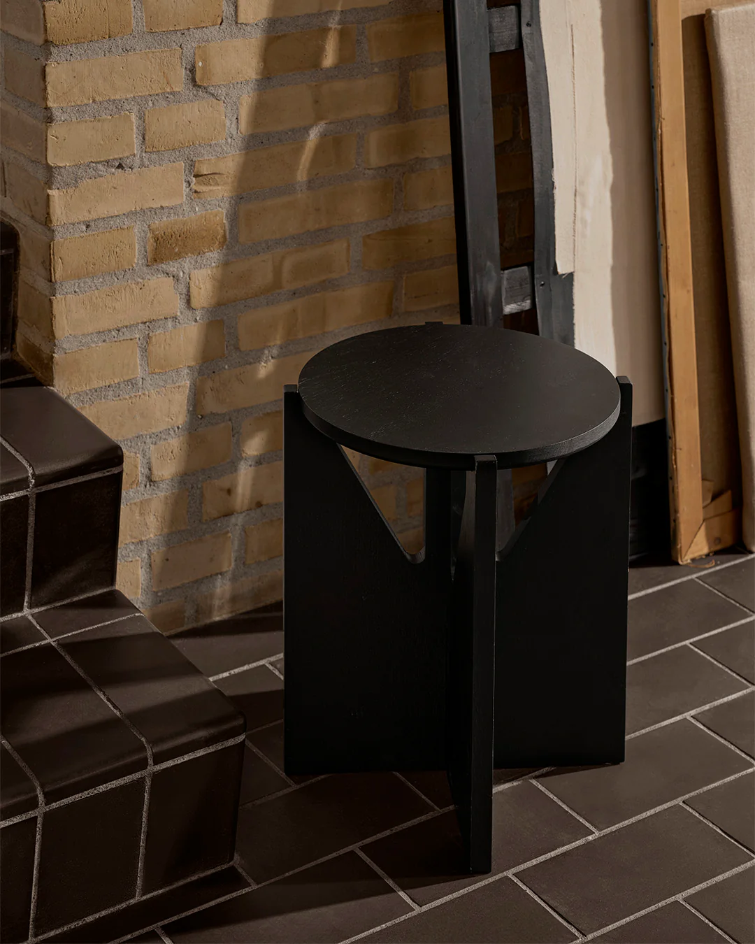 Simple Stool - Image 3