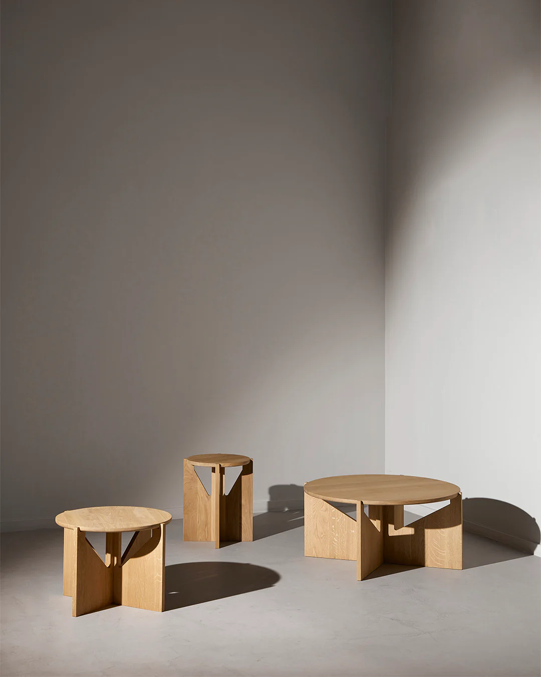 Simple Coffee Table - Image 4