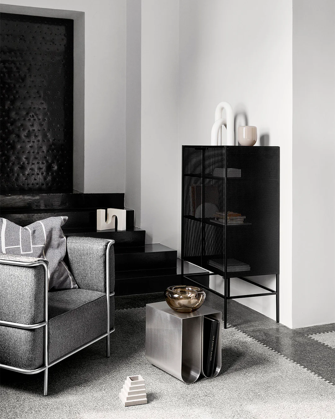 Grid Cabinet - Image 4
