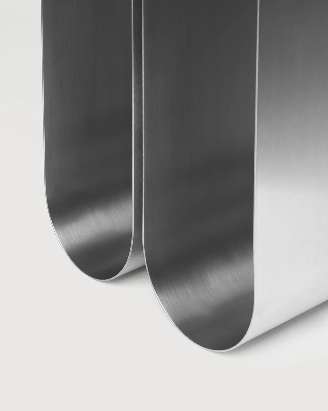 Curved Side Table - Image 3