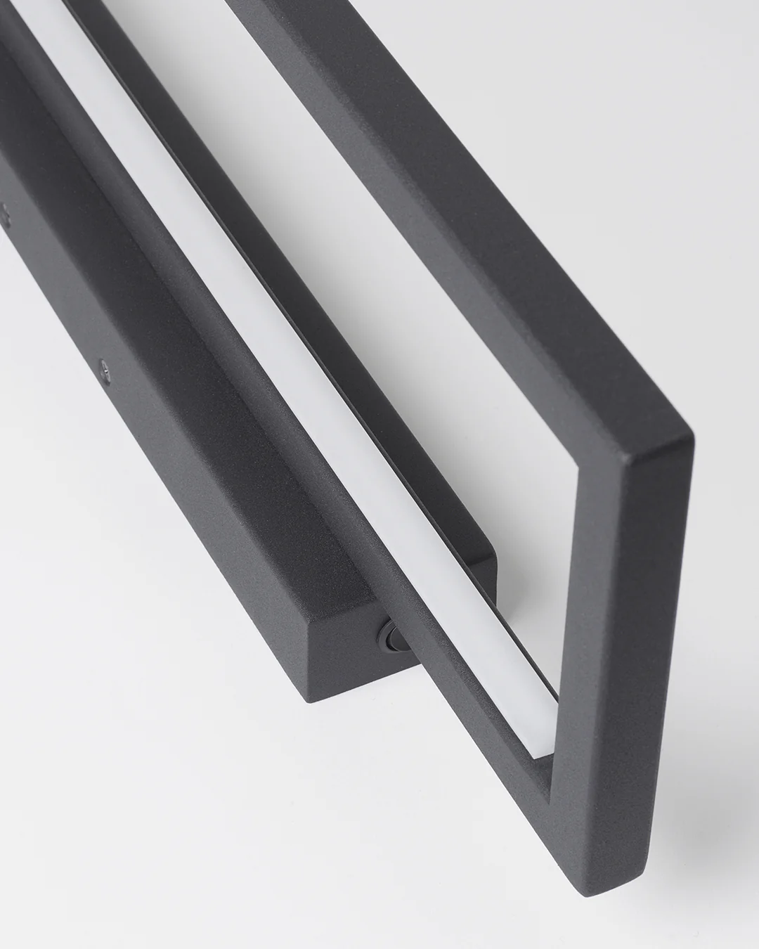 Geometric Wall Lamp - Image 3