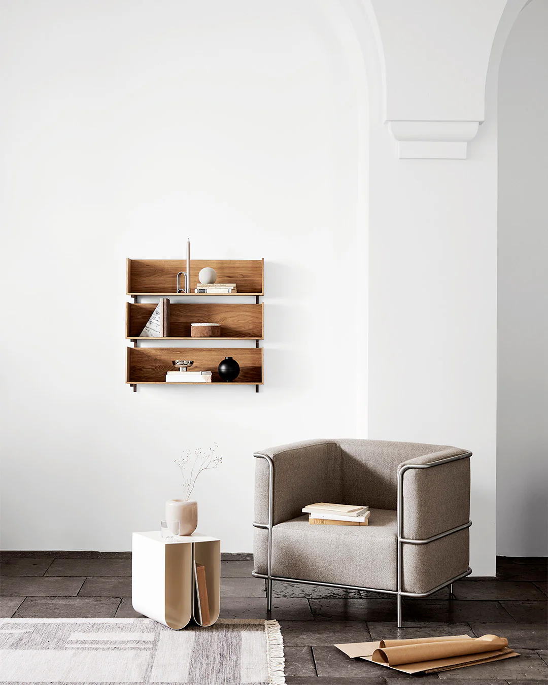 Modernist Lounge Chair - Image 3