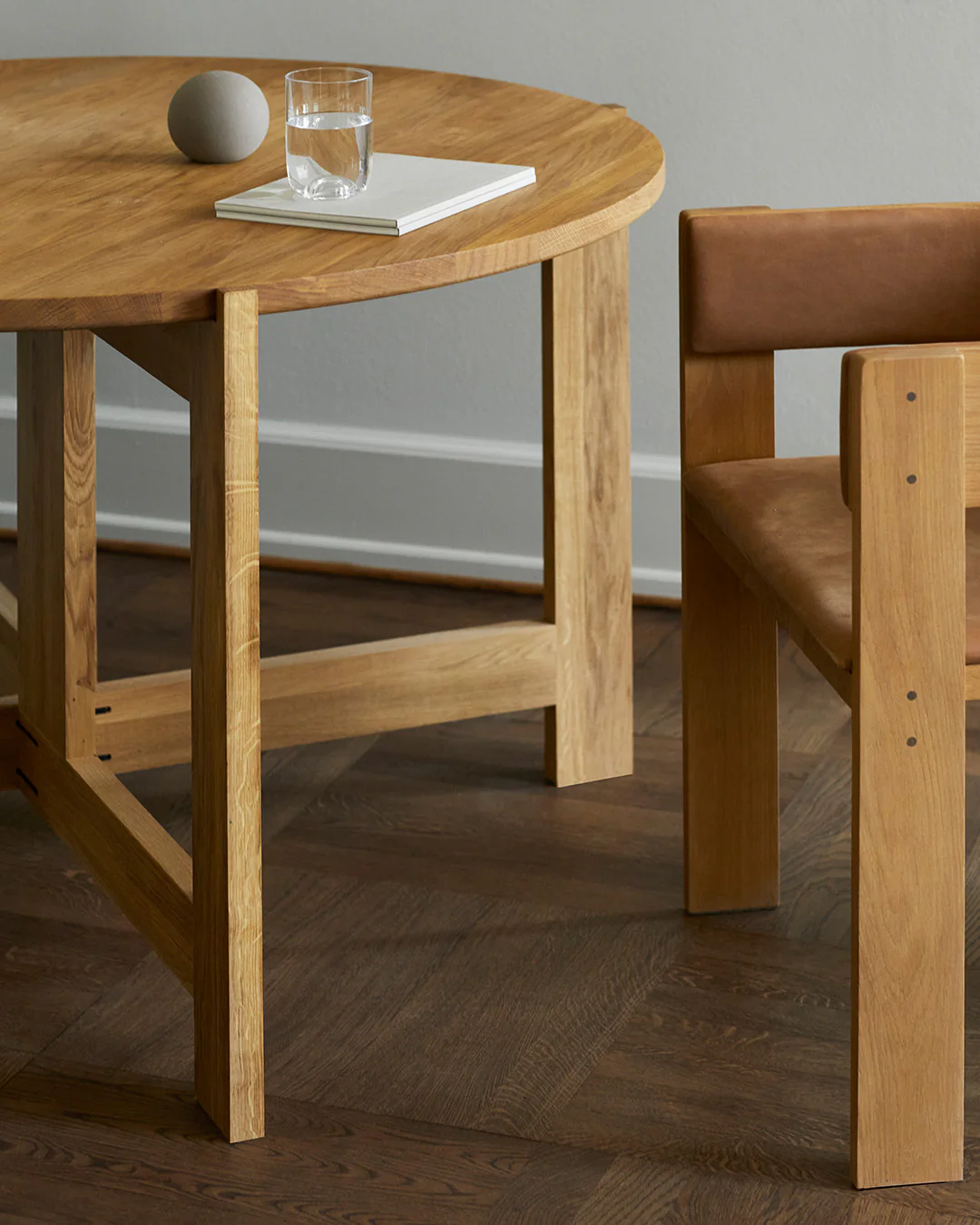 Collector Dining Table - Image 4